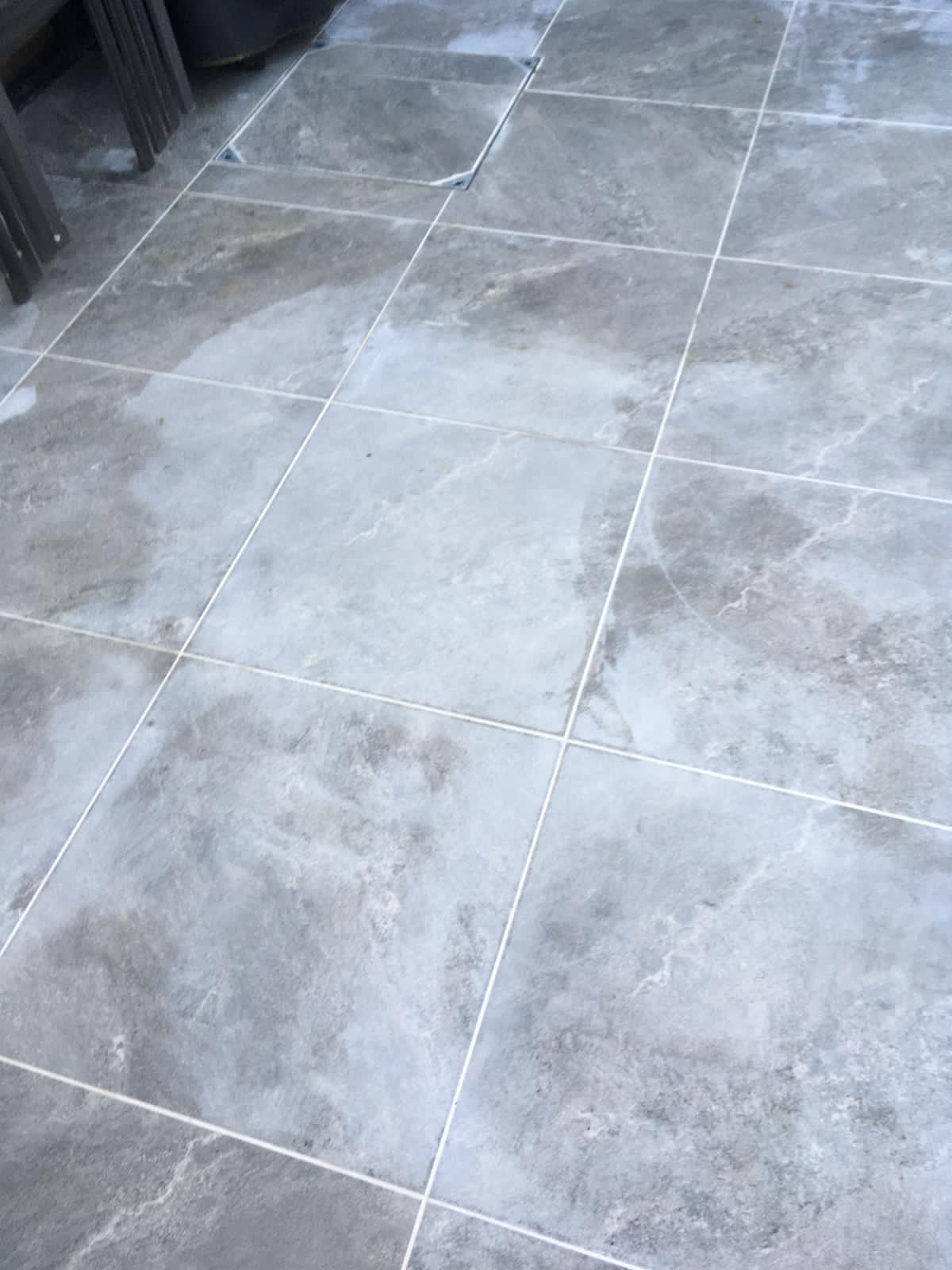 how to remove rust from tiles